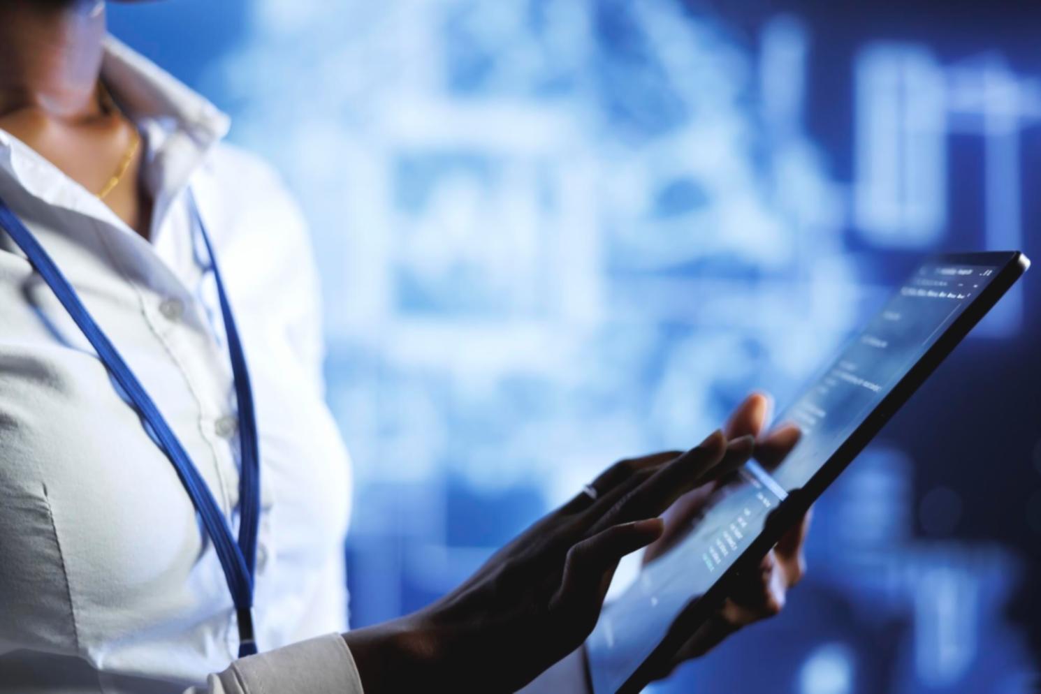 Infrastructure IT moderne avec systèmes de monitoring